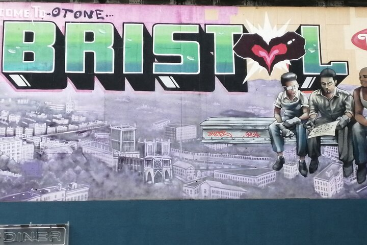 Bristol Street Art: Banksy Exploration Game and Tour nJKBBKfI
