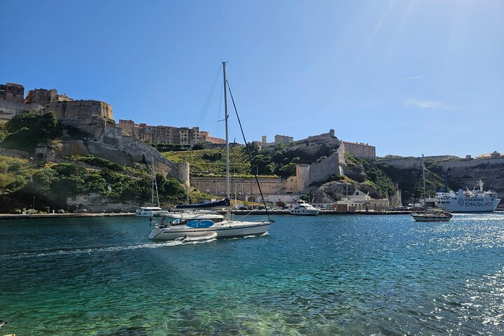 Bonifacio sailing 7h Luxury Relaxation Sublime landscapes Tz7rx6zg