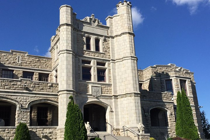 History Tour of Pythian Castle in Springfield Missouri aVQUowZl