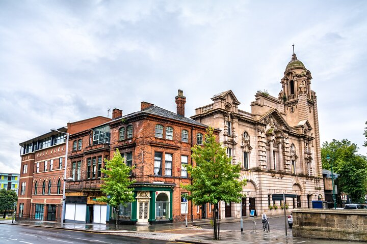 Explore Nottingham in 90 minutes with a Local vWa7x5i9