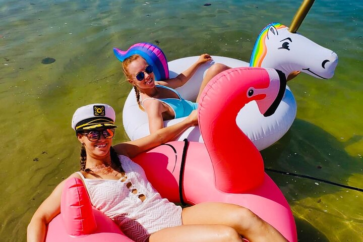Family Friendly Boat Cruise and Swim PjtyocbW