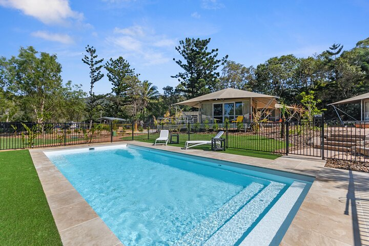 Glamping Resort on Magnetic Island HcmK6WNo
