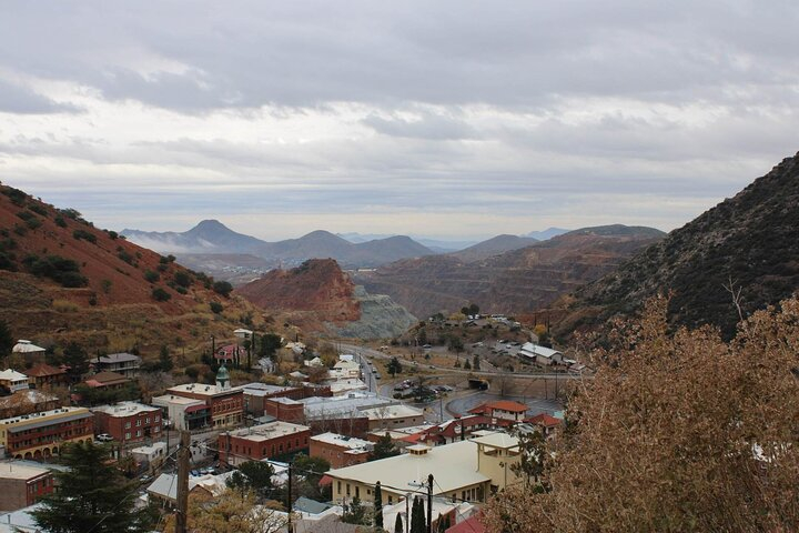 3-Hr Jeep Tour - Warren(Ballpark), Old Bisbee, Lowell & Open Pits tmhmzGMJ