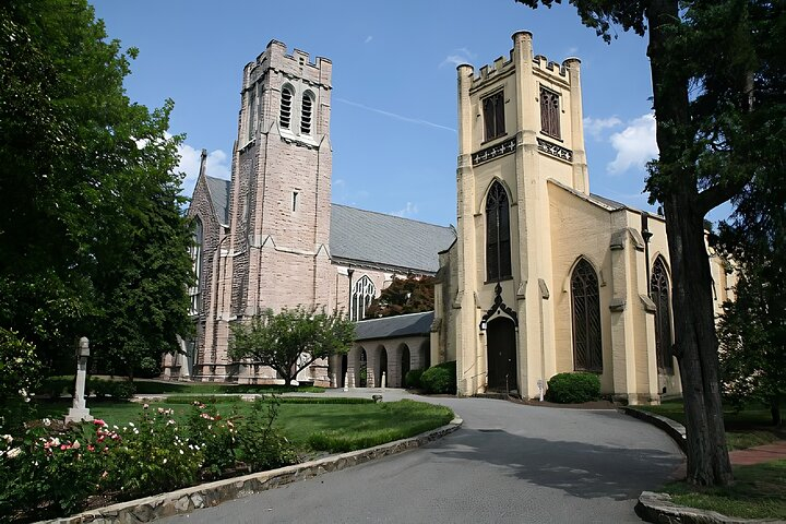 Chapel Hill Historic Churches History and Architecture Tour 9eXYG4du