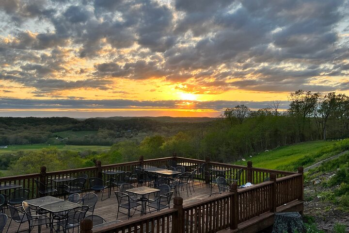 Private Day Trip to Missouri Wine Country 5sh8Jrzs