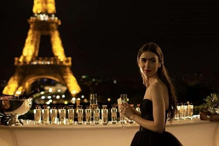Paris in the Movies City Tour to Iconic Film Locations by Car URhOijdt