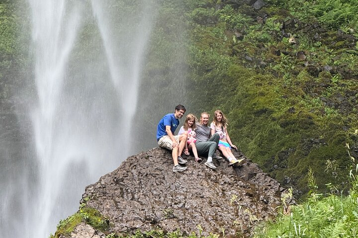 Sunset Tour of Multnomah Falls plus Vista House and Other Falls 9dueNN21