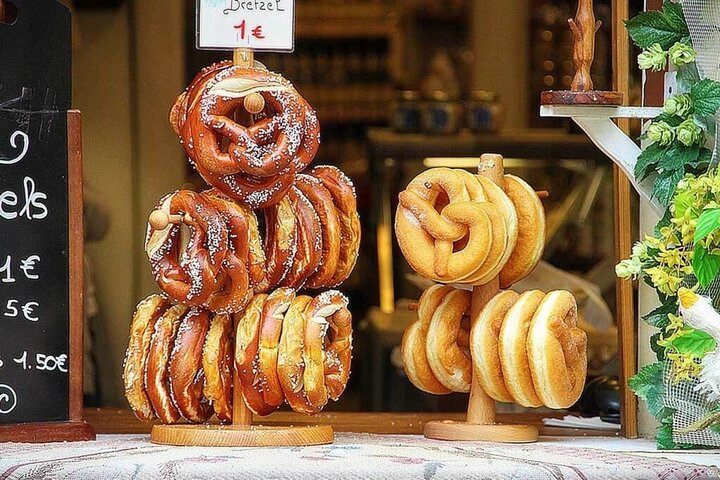 Strasbourg Street Food Walking Tour with a Local Guide Gb0K3bgW