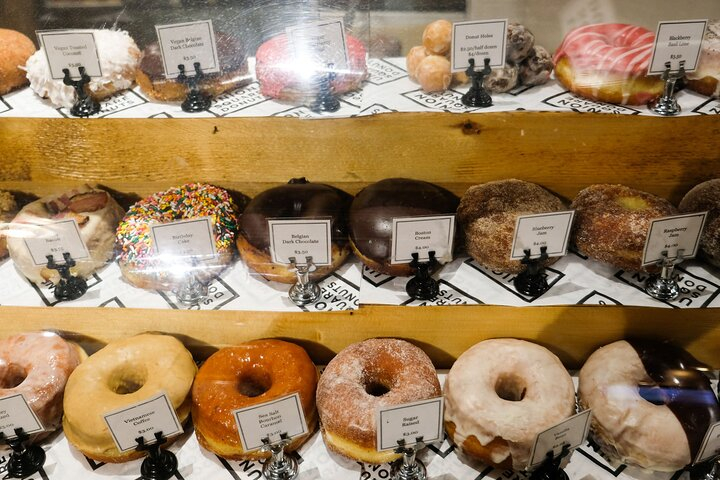 Delicious Donuts of Harvard Square: A Historical Walking Tour Xp2k9cMQ