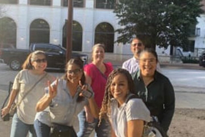 Saint Petersburg Scavenger Hunt at The Sunshine in Petersburg 5V73bV6E