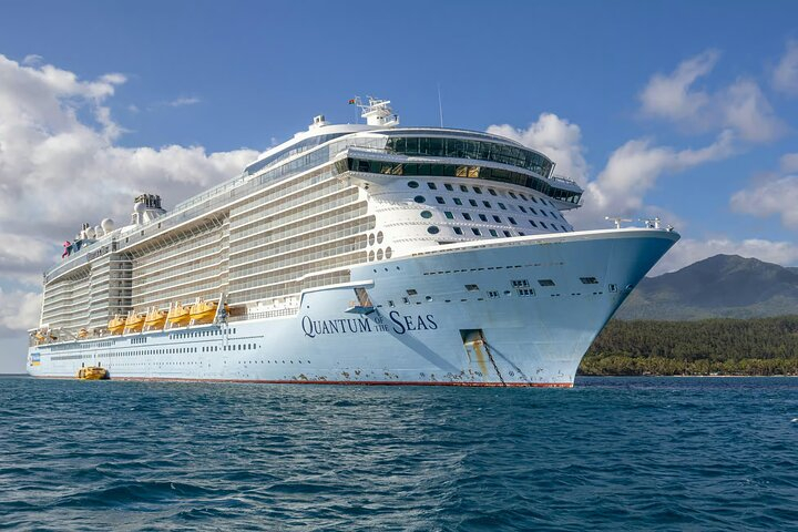 Cape Liberty Cruise Port to Manhattan or NYC Airport up to 14pax UEErR5un