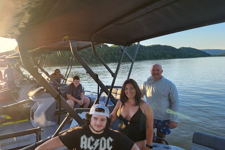 Private Sunset Cruise on the Tennessee River AfzibfbY