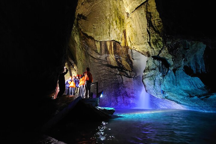 Experience Iwate Hidden Cave c9UiGIfx