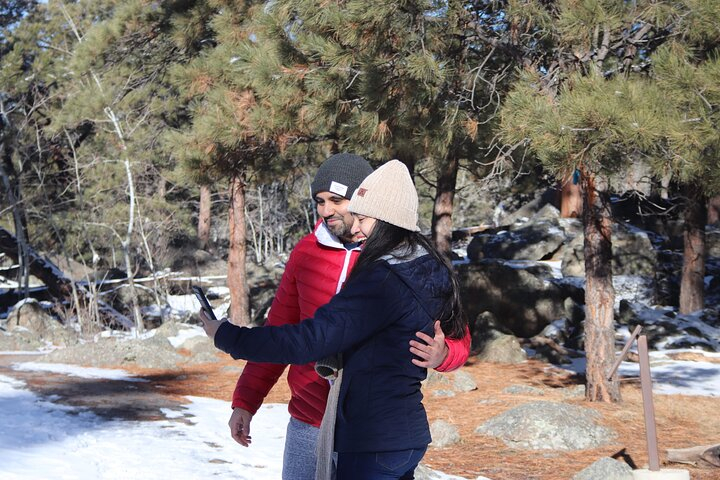 Snow-Capped Escapes: Black Hills in Winter bTUanXb0