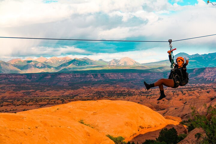 Zip Line Adventure in Moab cljS9HwJ