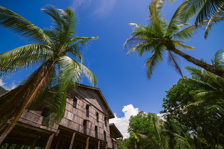 Sarawak Cultural Village from Kuching City z1rhV8DX