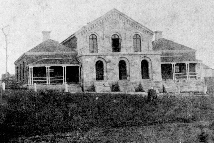 Haunted Ipswich CBD Ghost Tour fI6FkuZU