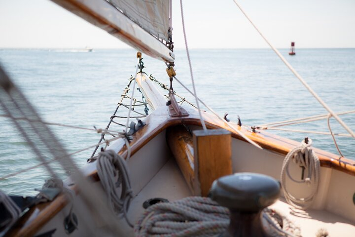 Casco Bay Morning Windjammer Sail  dBtdak6A