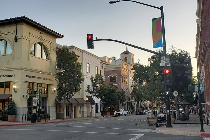 Ghost & True Crime Tour in San Luis Obispo 6Awj5xUV