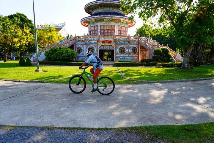 WWII History Bike Tour in Kanchanaburi with Local Guide 7v4w1Q3S