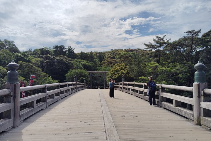 Ise: Guided Geku and Naiku in the Sacred Pilgrimage Order AFqWyfpv