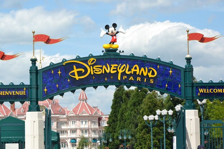 Tiket Disneyland Paris with Transport to 1 or 2 Parks Harga Promo - tiket.com