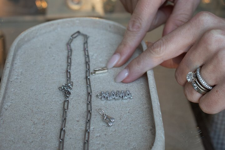 Nashville Build Your Own Charm Bracelet Bar Experience 8430YNz7