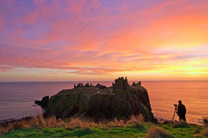 Balmoral Craigievar Dunnottar Crathes Castles Tour from Aberdeen 08LviAcG