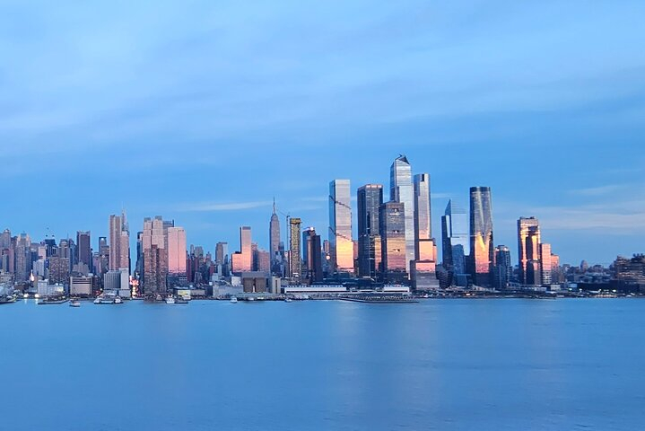 New York Skyline Magic - The Real Skyline With a Real Local cH0owW6b