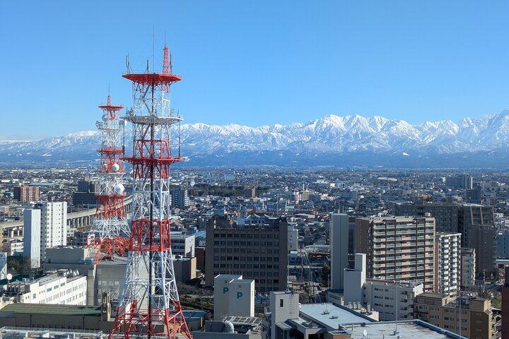 Explore the History in Toyama Walking Tour Xy9yuG0b