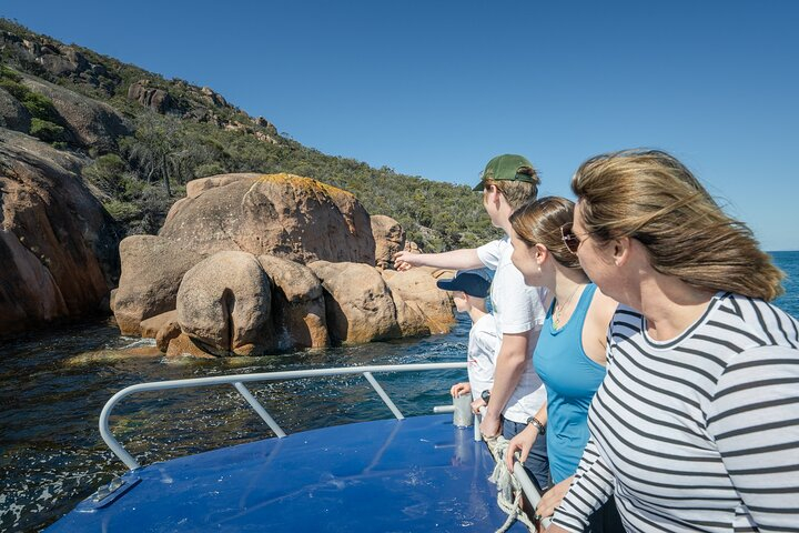 Wineglass Bay Shared Cruise and Walking Tour wDrD7qXt
