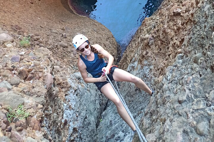 Rope Climbing Adventure and Hiking in La Ciotat 42svp9K0