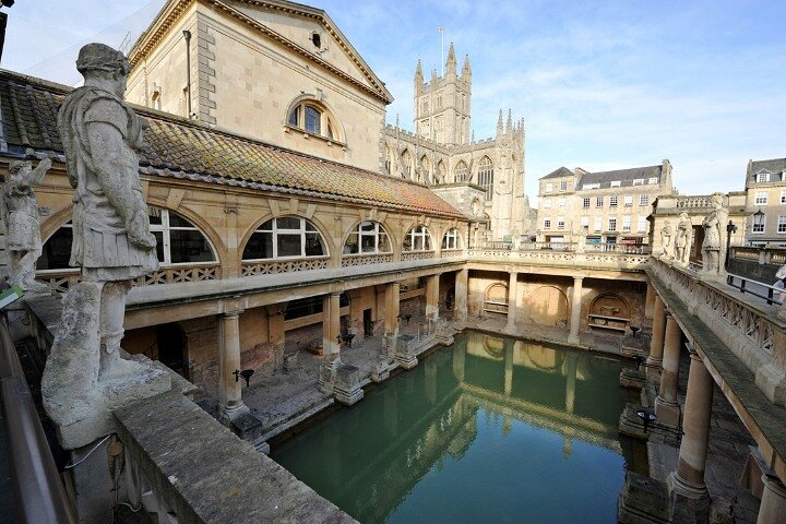 2 Hour Historic Walking Tour in Bath with An App d4w4XWQt