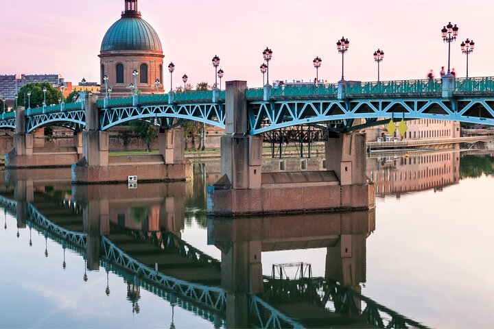 Toulouse Scavenger Hunt and Highlights Self-Guided Tour UPYADGzO