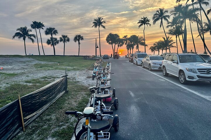 Naples Famous Sunset Tour -Trike Tour at Sunset All Ages Electric NI75ep4R