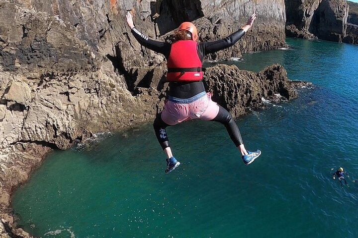 Tenby Coasteering Adventure with expert guides SZM8aHUM