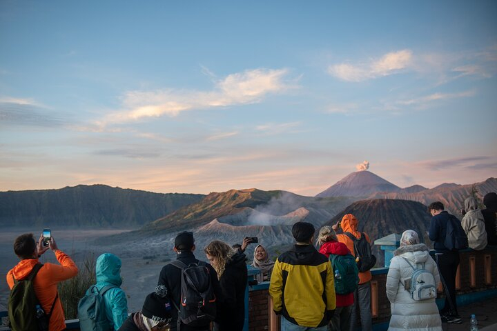 From Probolinggo: Bromo Sunrise Guided Group Tour f7plLXFr