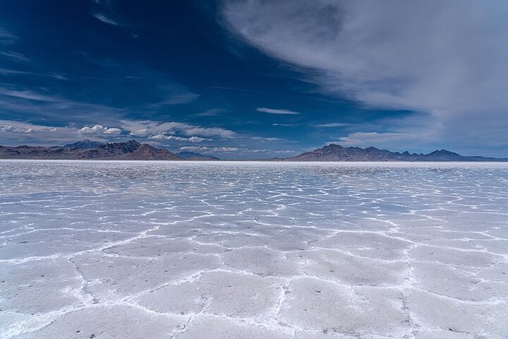 Private Half-Day tour to Bonneville Salt Flats DmNmjVgf