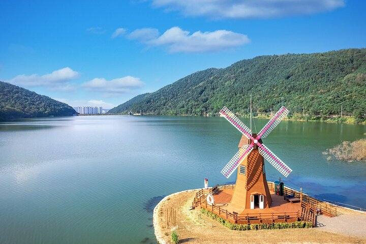 Winter Wonderland Healing Park and Gyeongju/Daegu Tour from Busan N4d1BpLx
