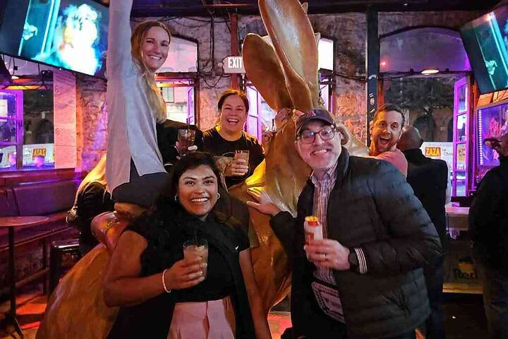 Norfolk Bar Crawl YaXm1TCW