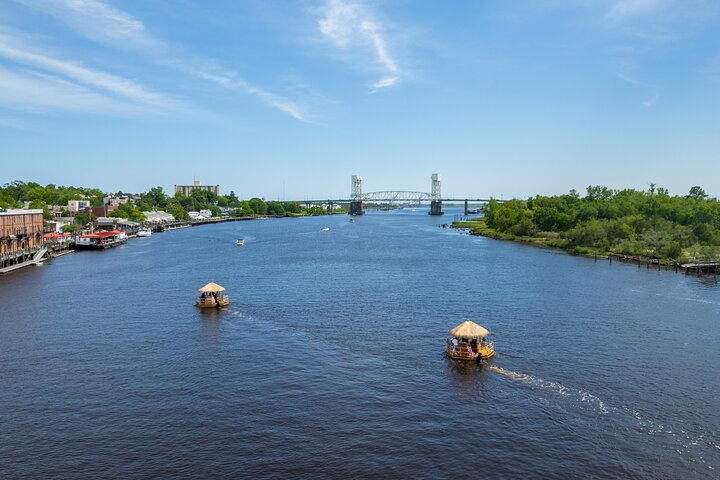 Private Downtown Wilmington Sunset Cruise (2 Boats Max 12 People) MCVQ51Er