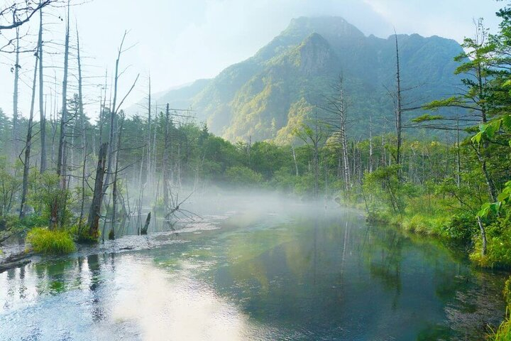 From Nagoya: Kamikochi Guided Hike in the Japanese Alps HiAu0n3N