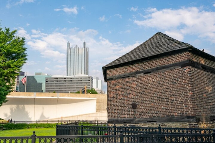 Pittsburgh's Downtown Smartphone Guided Audio Walking Tour  LWnnC0bt