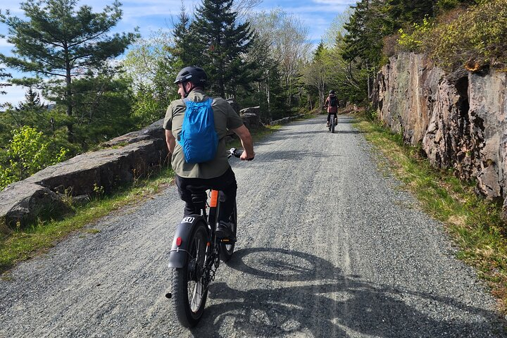 Fat Tire E-Bike Rental in Bar Harbor r49qtQvO