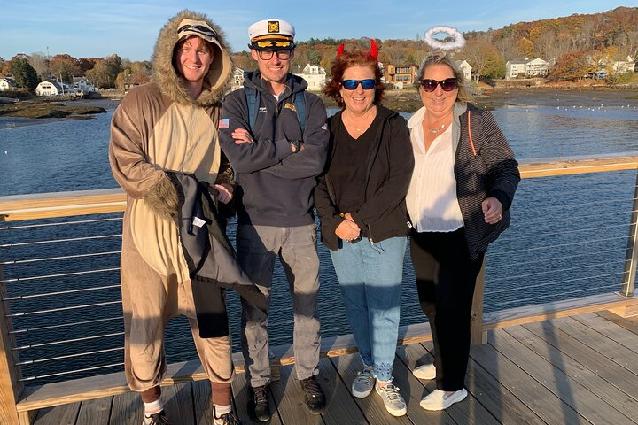 Spooks and Spirits Walking Ghost Tour of Boothbay Harbor qqR4nhKG