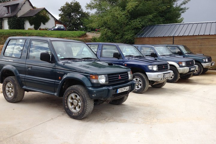 4x4 crossing in a Private Estate in Pays de Loire hCTQJpq5