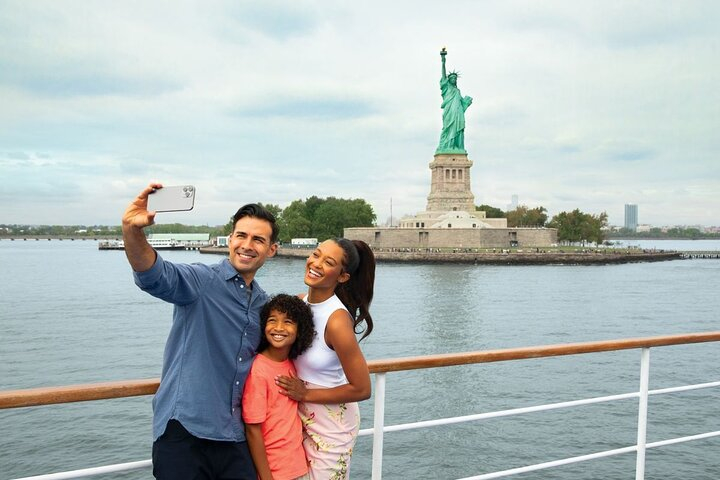 City Cruises New Jersey Signature Bottomless Mimosa Brunch Cruise rJti7KU3