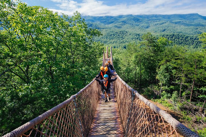 Mountaintop Zipline 2-Hours Activity xj4BNjNg
