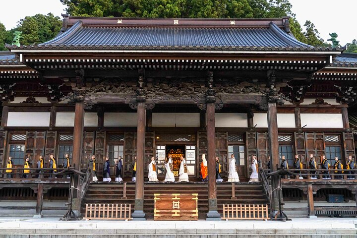 Exclusive Private Zen and Cultural Tour from Shimizu Port CdCBE4zd