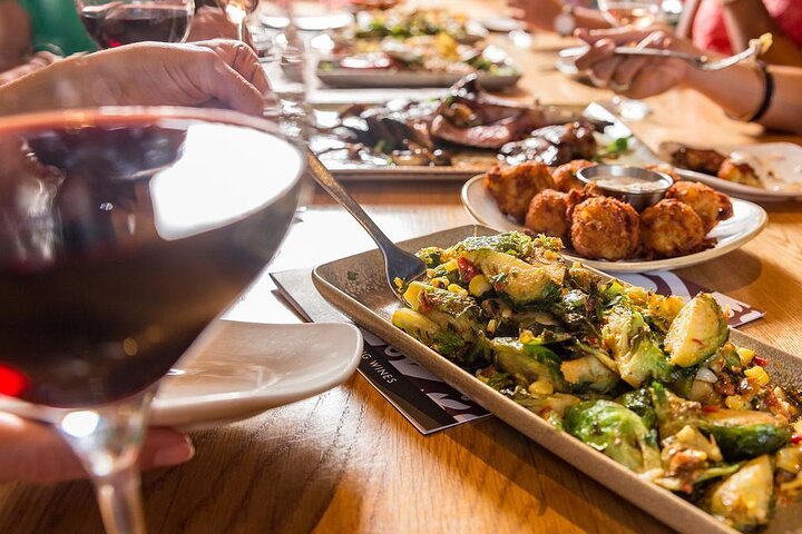 Cincinnati Wine & Dine In OTR with Riverside Food Tours mVvkNqmw